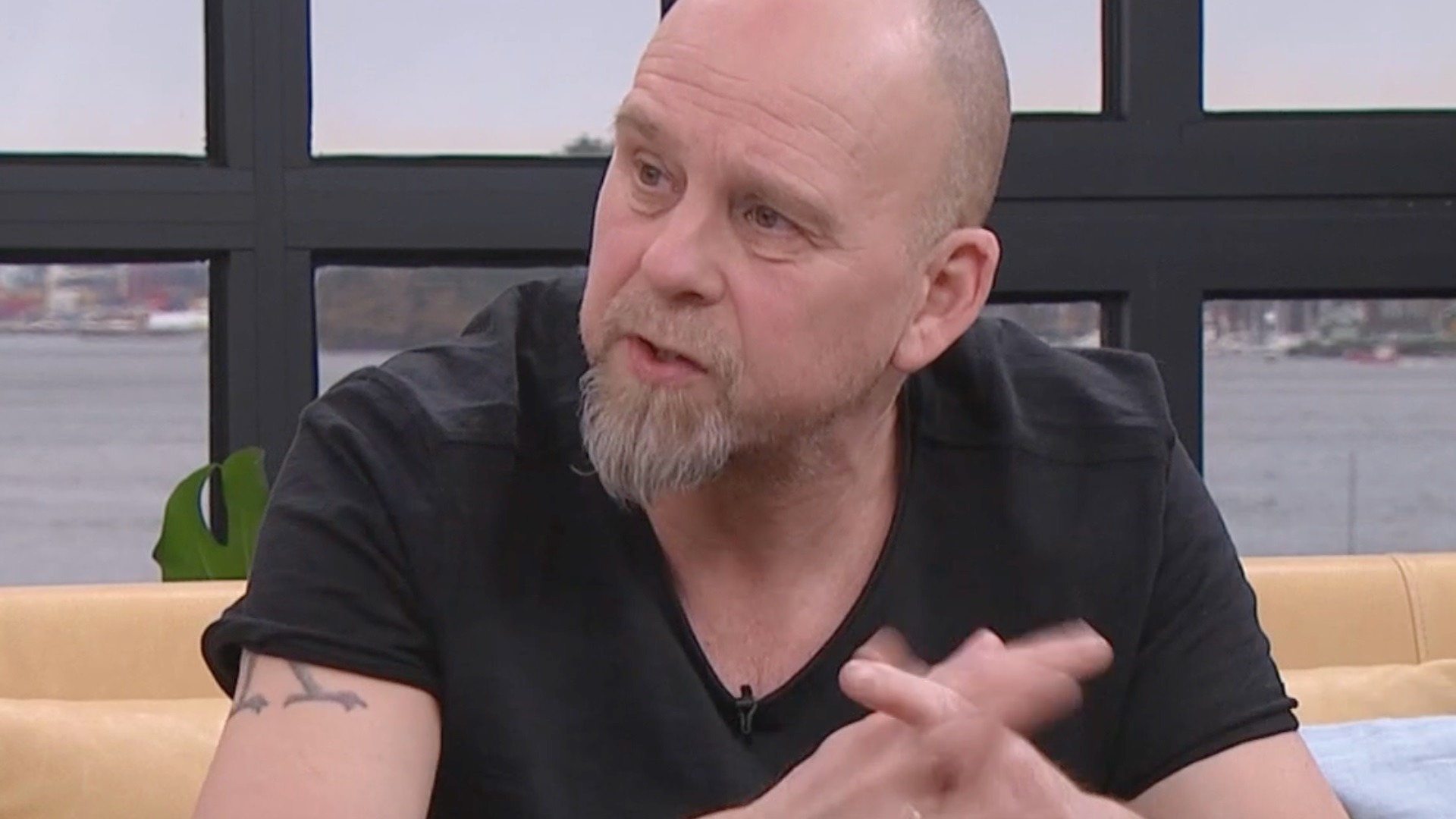 Reagerer på hets: – Hva faen er greia?