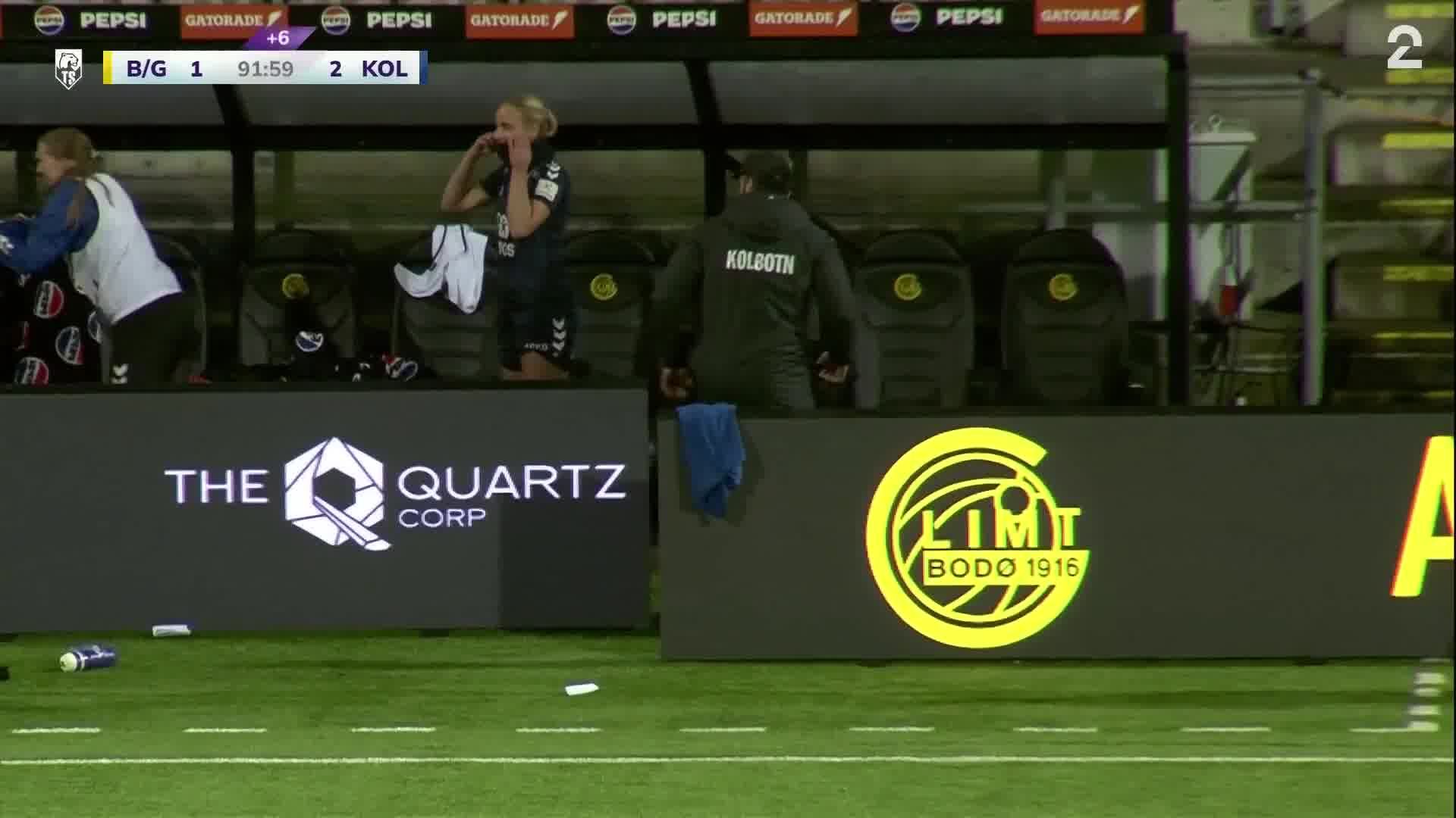 92’ - Mål av Jacqui Hand (1-2)